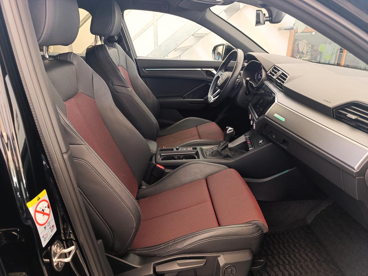 Audi Q3 35 1.5 TFSI S tronic Identity Black soli 36000 km