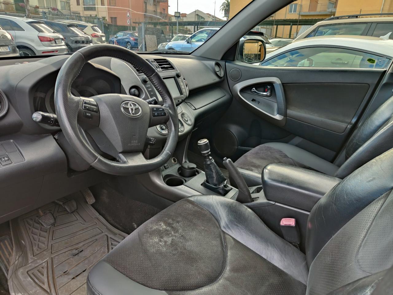 Toyota RAV 4 RAV4 Crossover 2.2 D-Cat 177 CV Executive