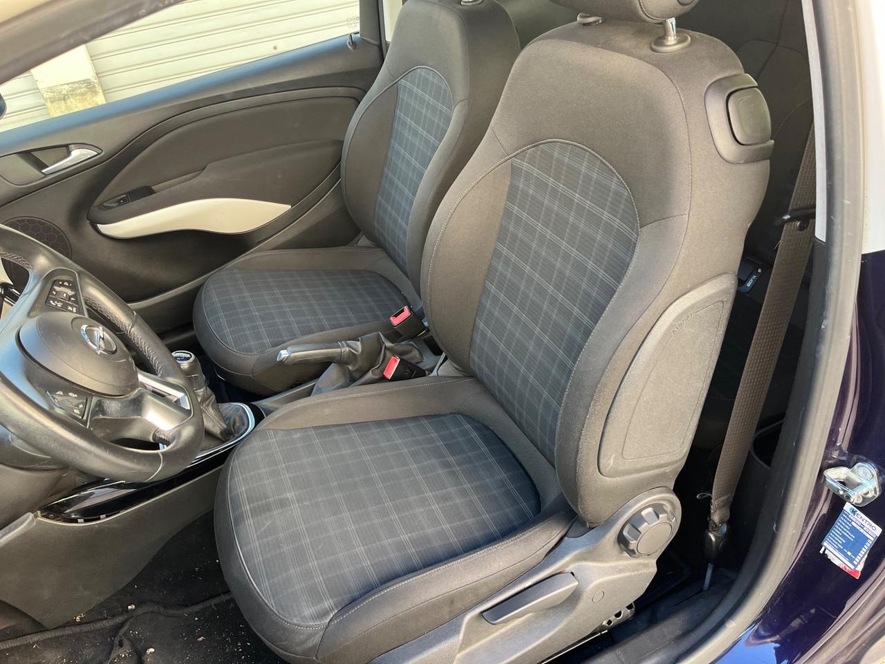 Opel Adam Rocks 1.2 70 CV Air