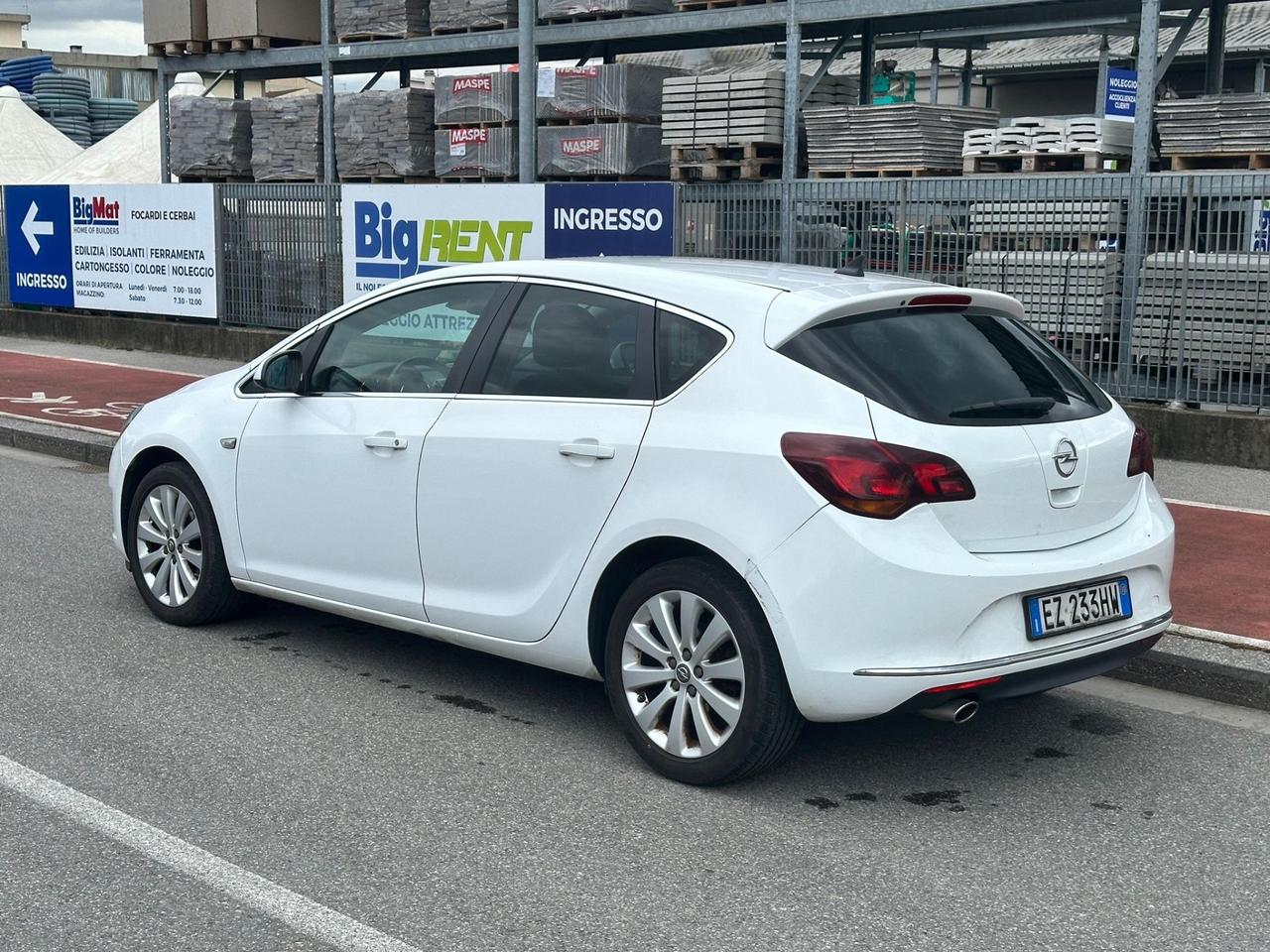 Opel Astra 1.4 Turbo 140CV Sports Tourer GPL Tech Cosmo