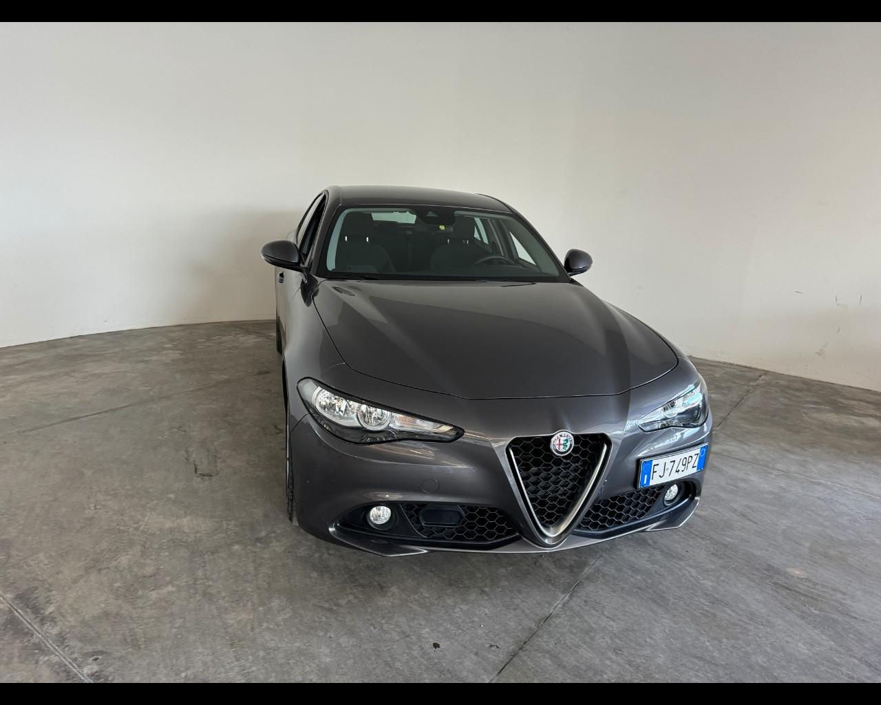 ALFA ROMEO Giulia (2016) - Giulia 2.2 Turbodiesel 180 CV AT8 Eco Busine