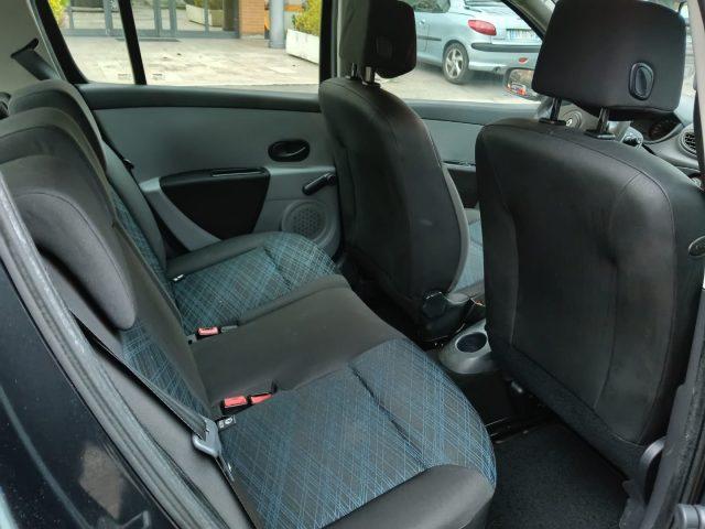 RENAULT Clio 1.2 16V 5 porte Dynamique *uniproprietario*