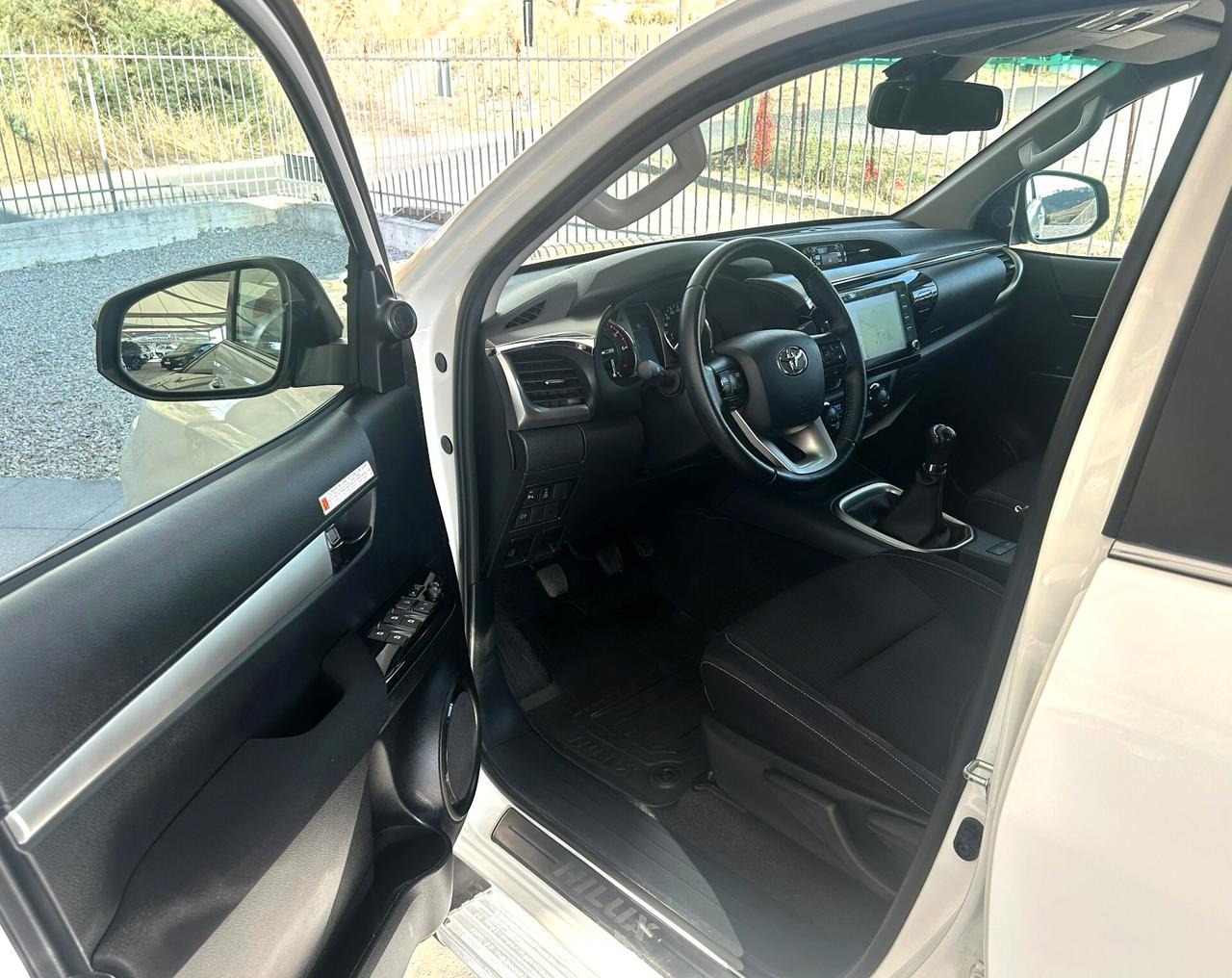 Toyota Hilux 2.4 D-4D 150cv 4WD 4porte Double Cab Executive