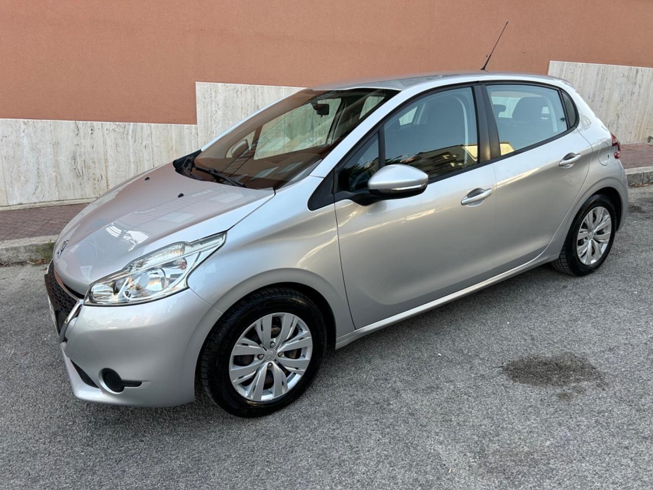 Peugeot 208 1.4 HDi ideale per neo patentati