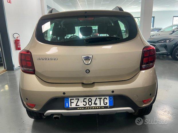 Dacia sandero stepway 0.9 tce 90cv techroad