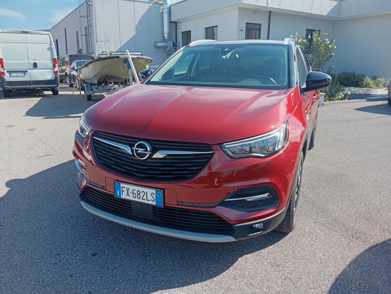 Opel Grandland X 1.5 diesel Ecotec Start&Stop aut. NEOPATENTATI OK
