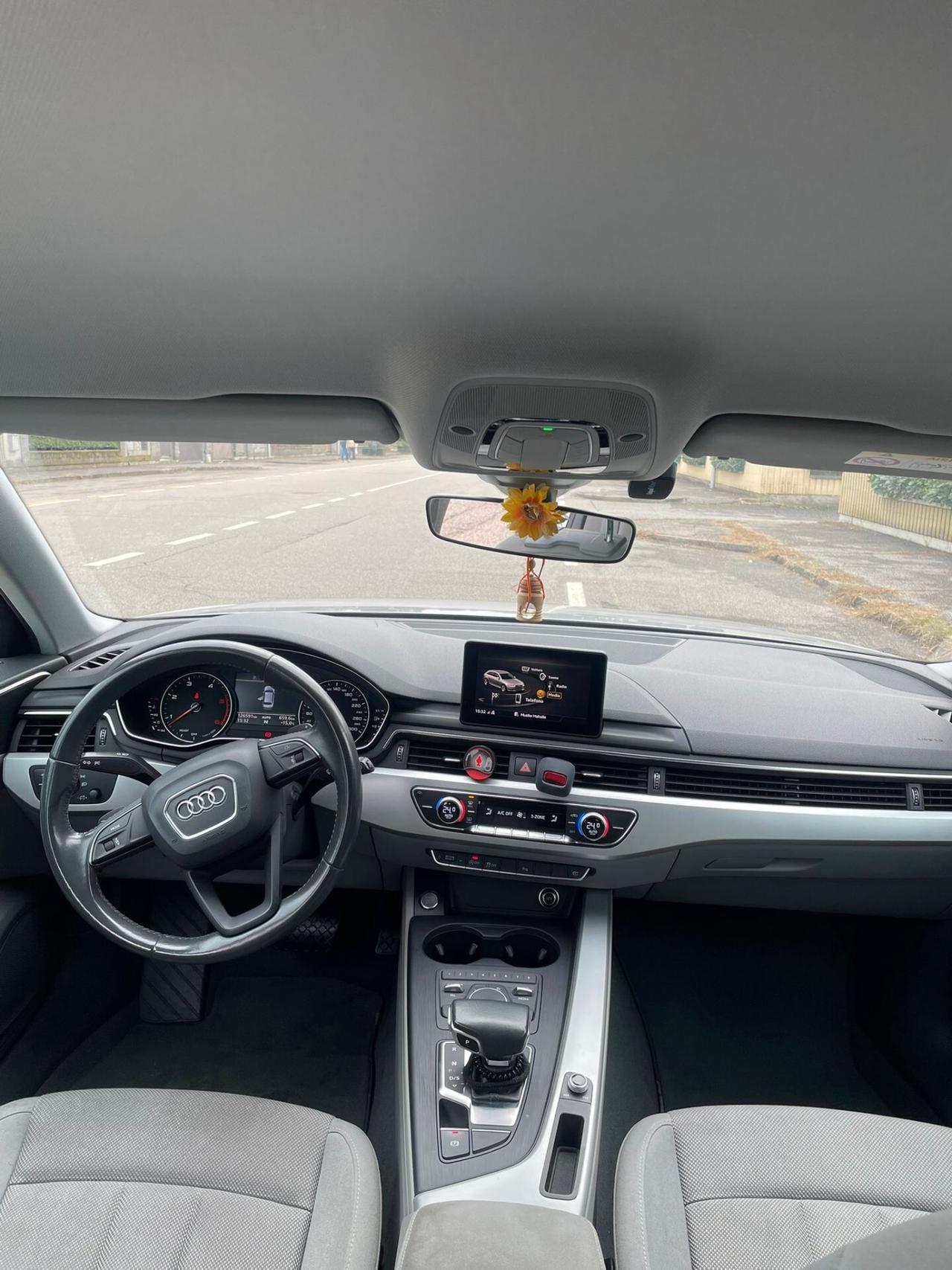 Audi A4 Avant 3.0 TDI S tronic