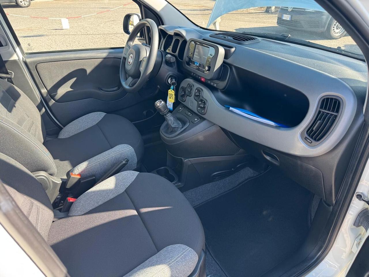 Fiat Panda 1.0 FireFly S&S Hybrid Red