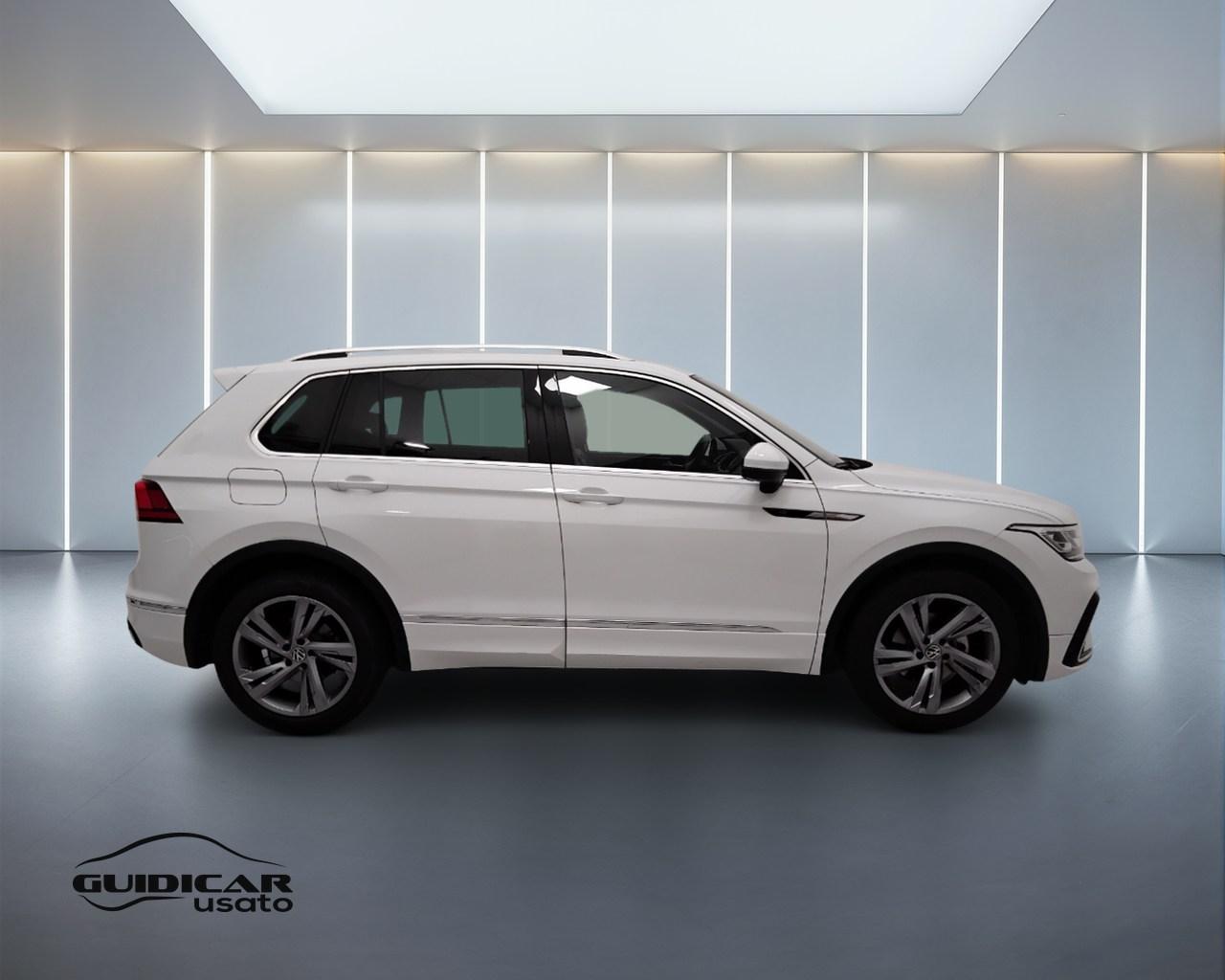 VOLKSWAGEN Tiguan II 2021 - Tiguan 1.5 tsi R-Line 150cv dsg