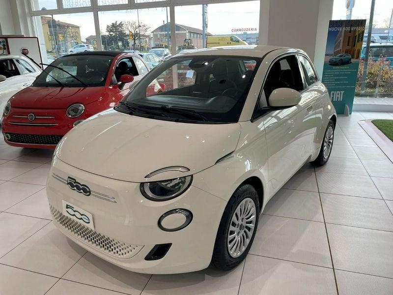 FIAT 500 FIAT 500 ELETTRICA 23,65 KWH 338.7575187 MASSARI MARCO