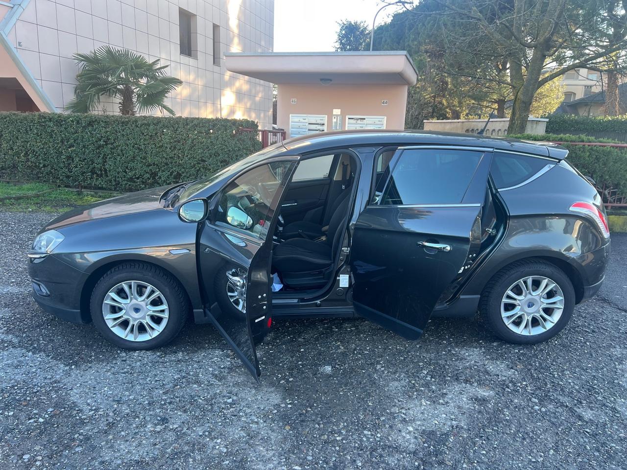 Lancia Delta 1.4 T-Jet 120 CV