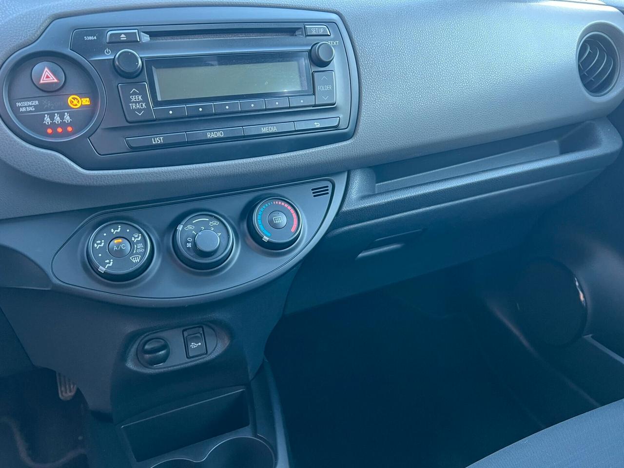 Toyota Yaris 1.4 D-4D 5 porte Lounge