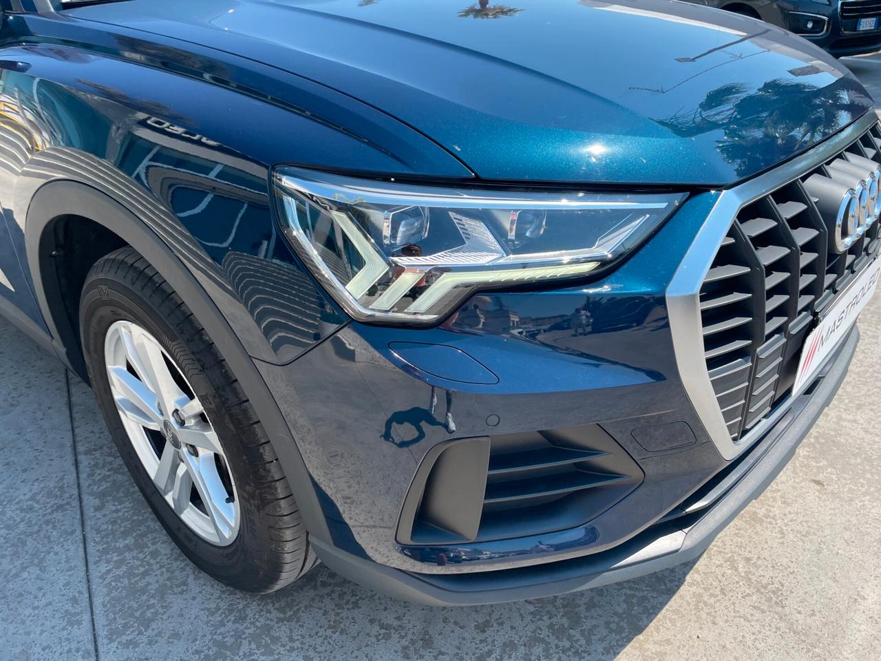 Audi Q3 40 TDI quattro S tronic Business