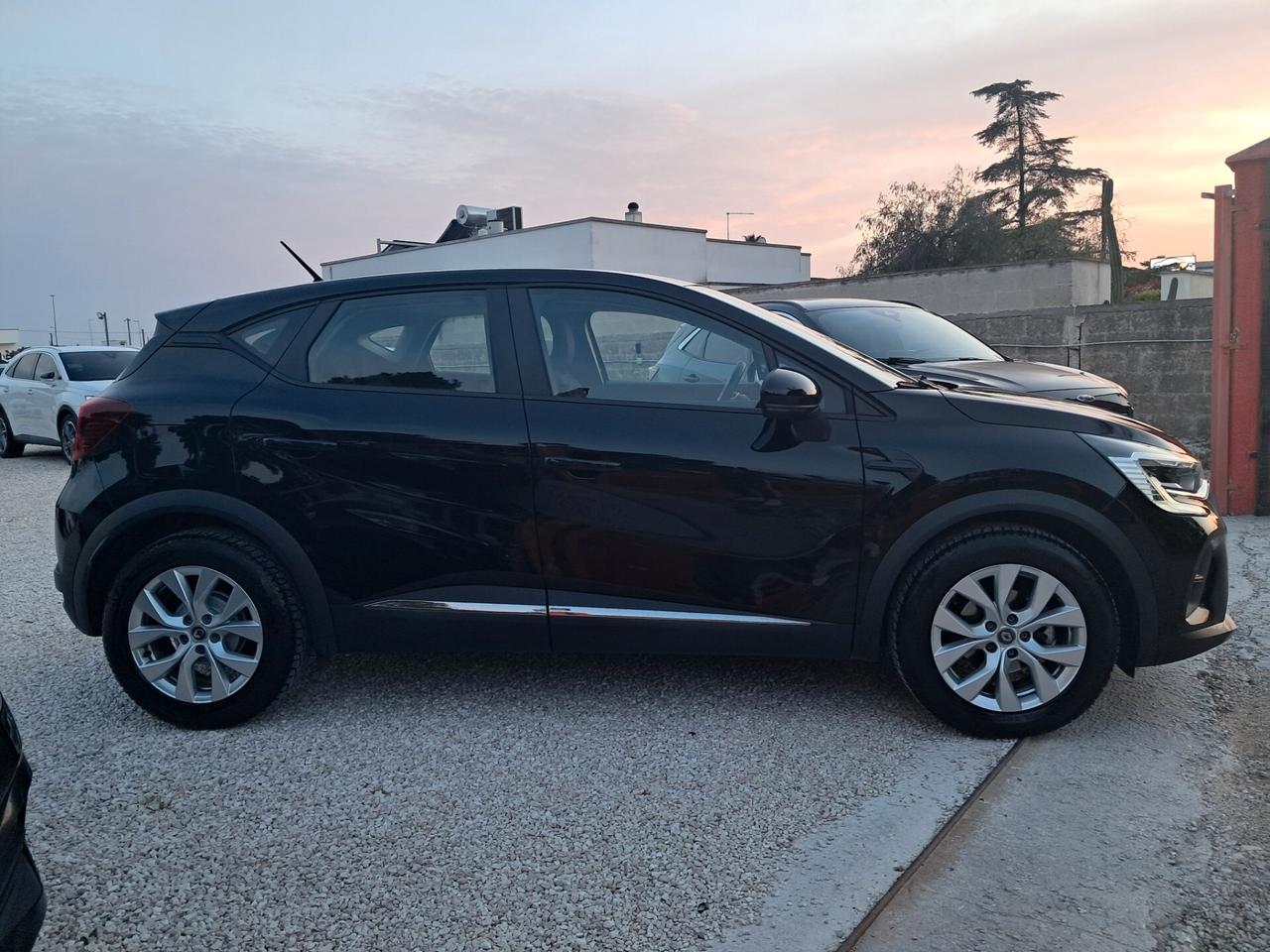 Renault CAPTUR 1.5 DCI 115CV-FULL LED*NAVI*RADAR