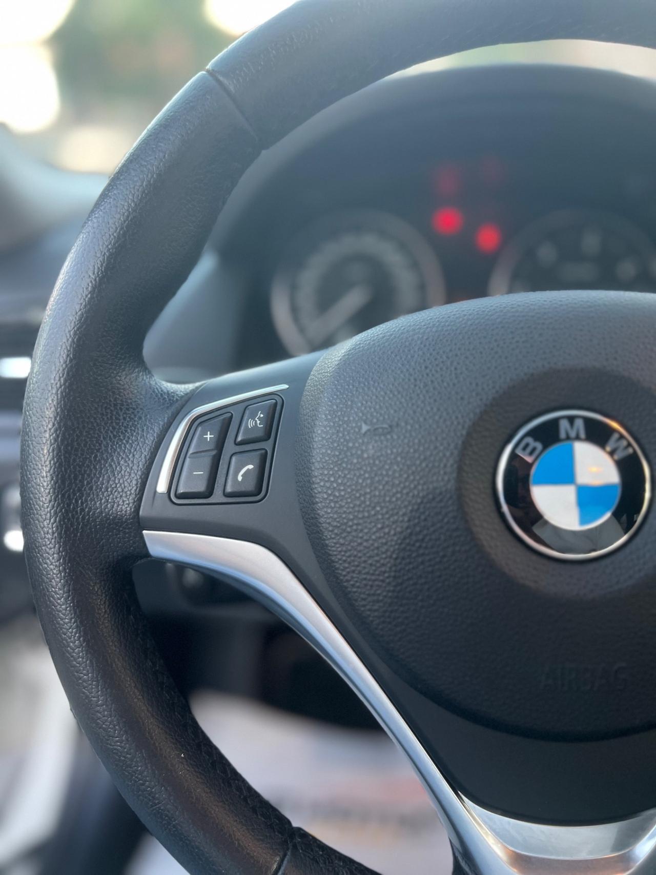 BMW X1 sDrive18d X Line - 12/2013