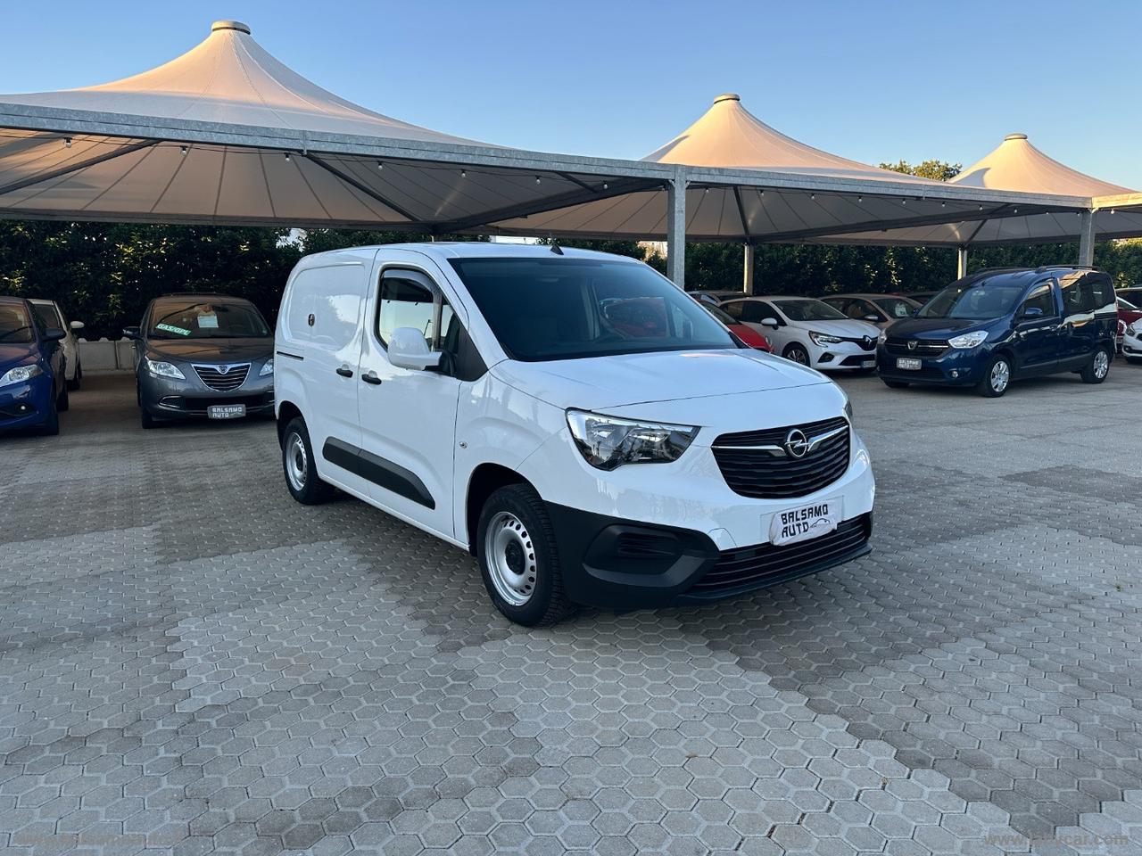 Combo Cargo 1.6 D 100 S&S PC 650kg Ed.