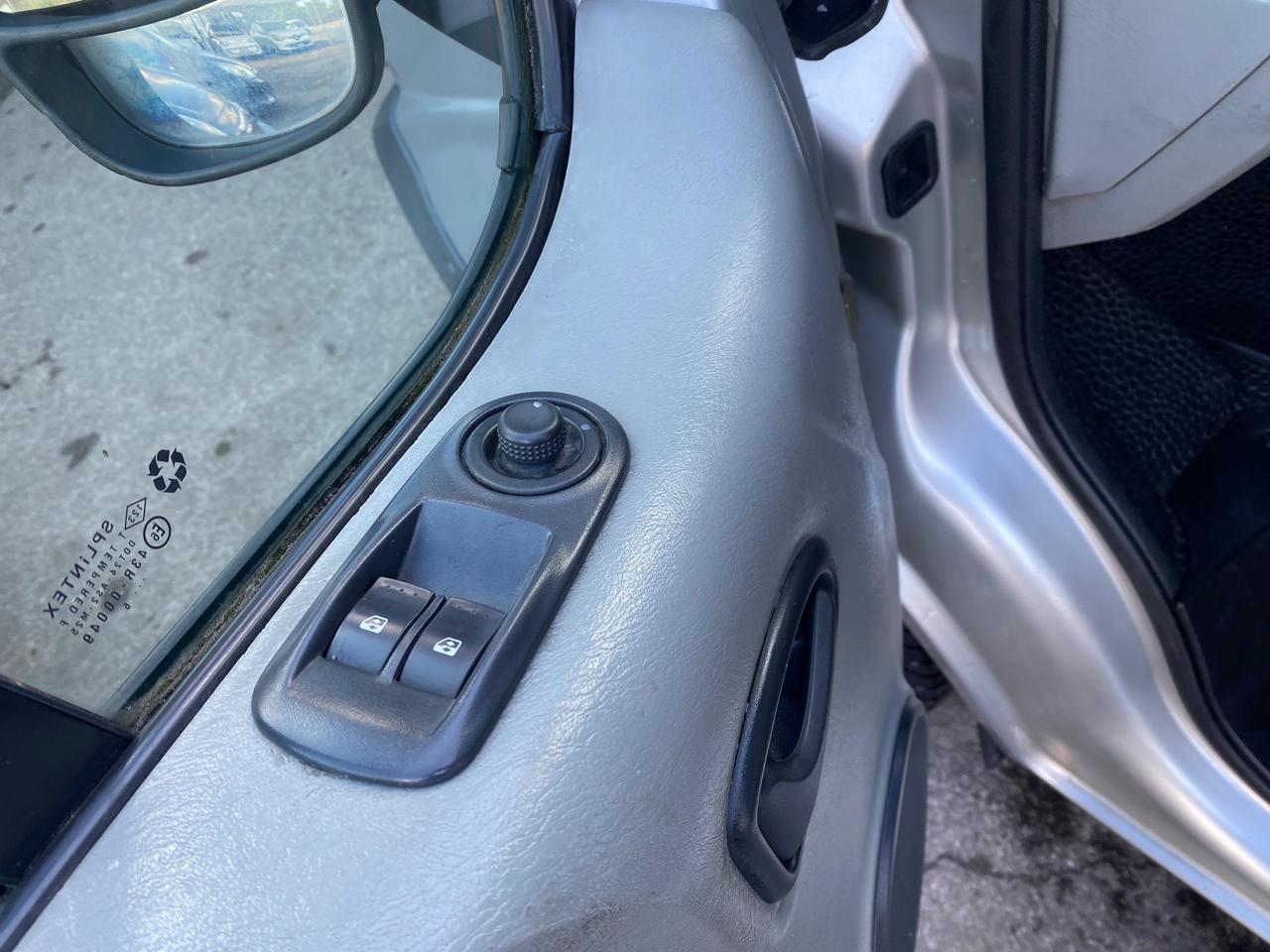 Opel Vivaro 25 1.9 CDTI/100CV PC-TN Furgone