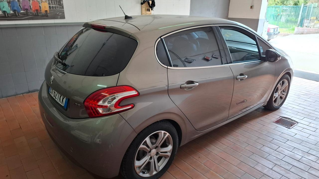 Peugeot 208 1.2 VTi 95 CV 5p. Active