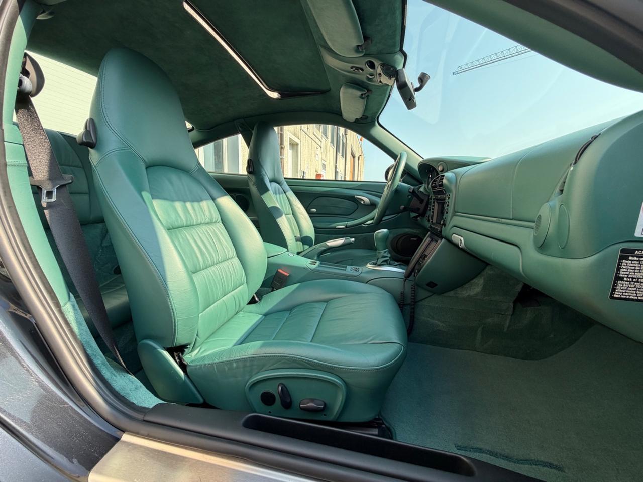 Porsche 911 996 Carrera 4S Coupé