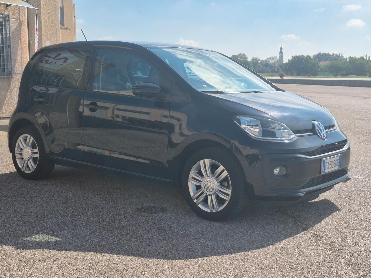 Volkswagen up! 1.0 5p. eco highMETANO