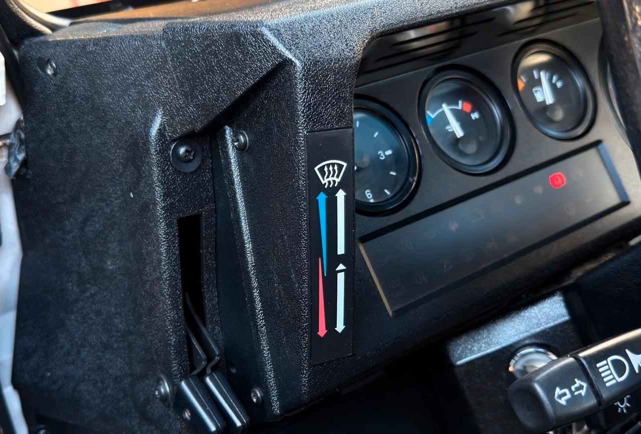 Land Rover Defender 110 E Station Wagon 10 POSTI! ARIA