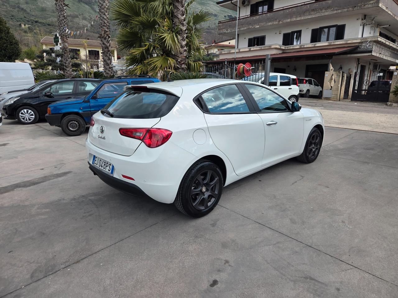 Alfa Romeo Giulietta 1.6 JTDm-2 105 CV - PERFETTA