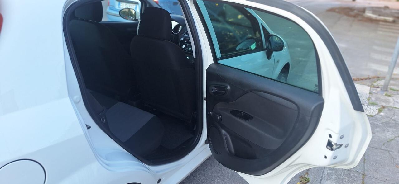 Fiat Punto 1.2 8V 5 porte Street