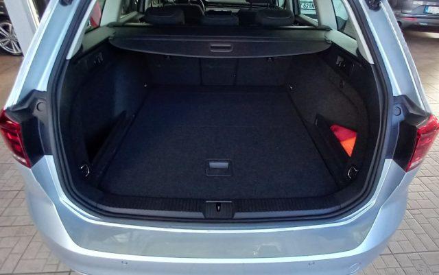 VOLKSWAGEN Passat Variant 2.0 TDI SCR EVO Business