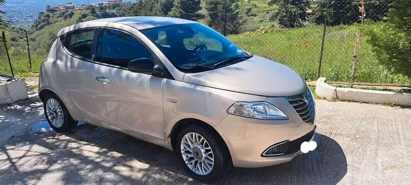 Lancia Ypsilon Platinum - 2014 IN ARRIVO