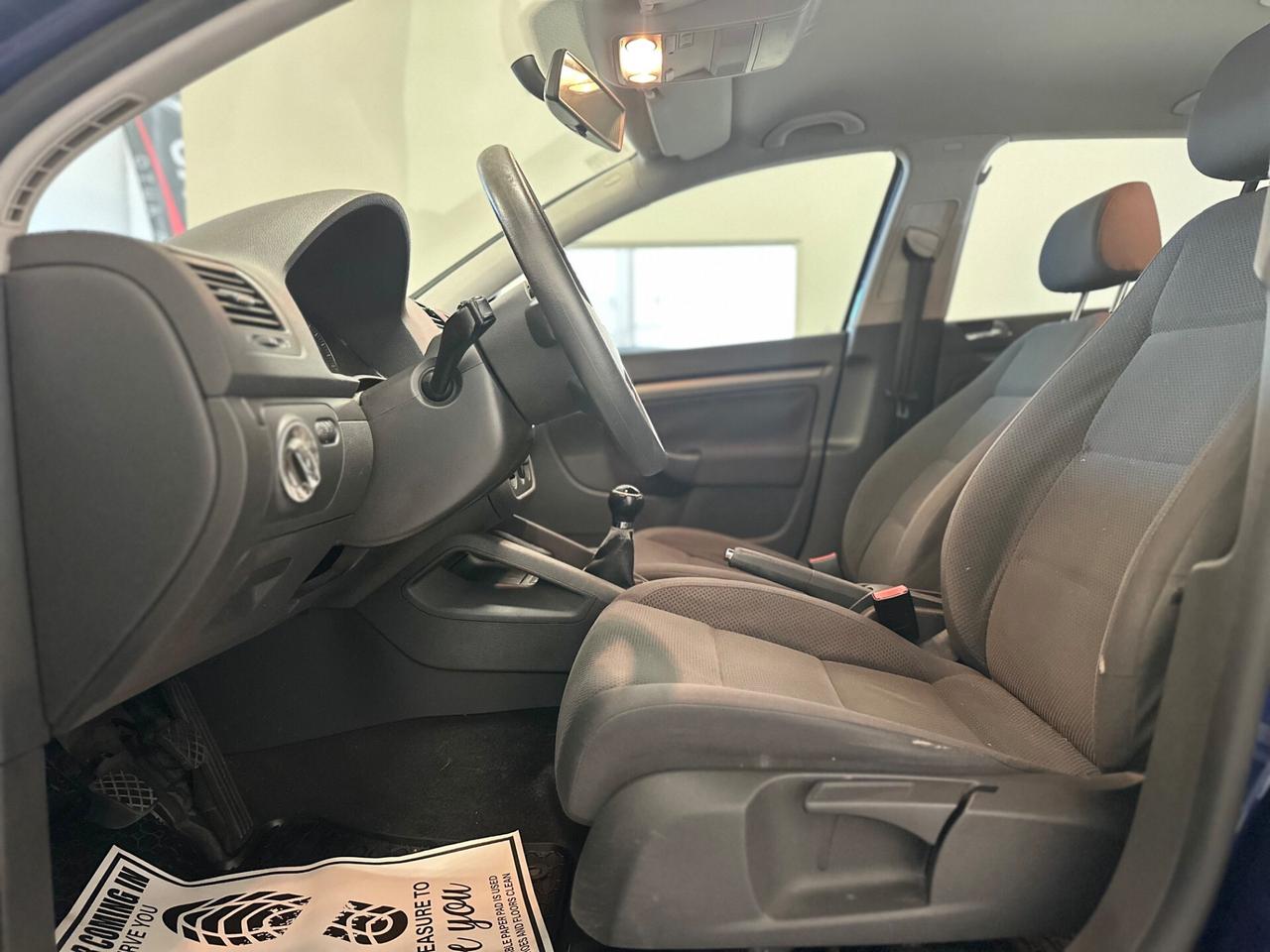Volkswagen Golf 1.6 16V FSI 5p. Comfortline