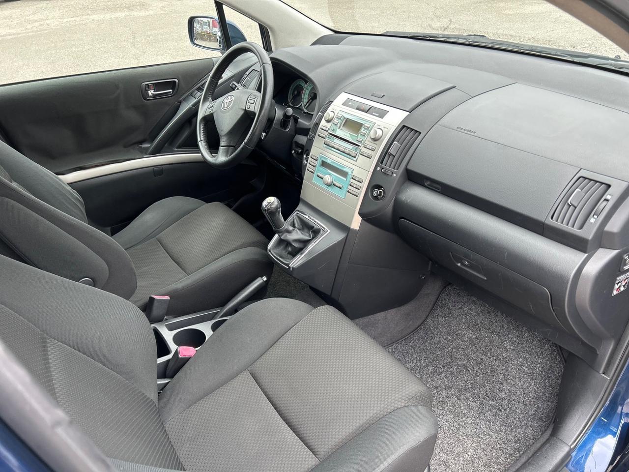 Toyota Corolla Verso X 1.6