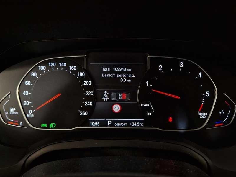 BMW 318 48V Business Advantage Touring auto