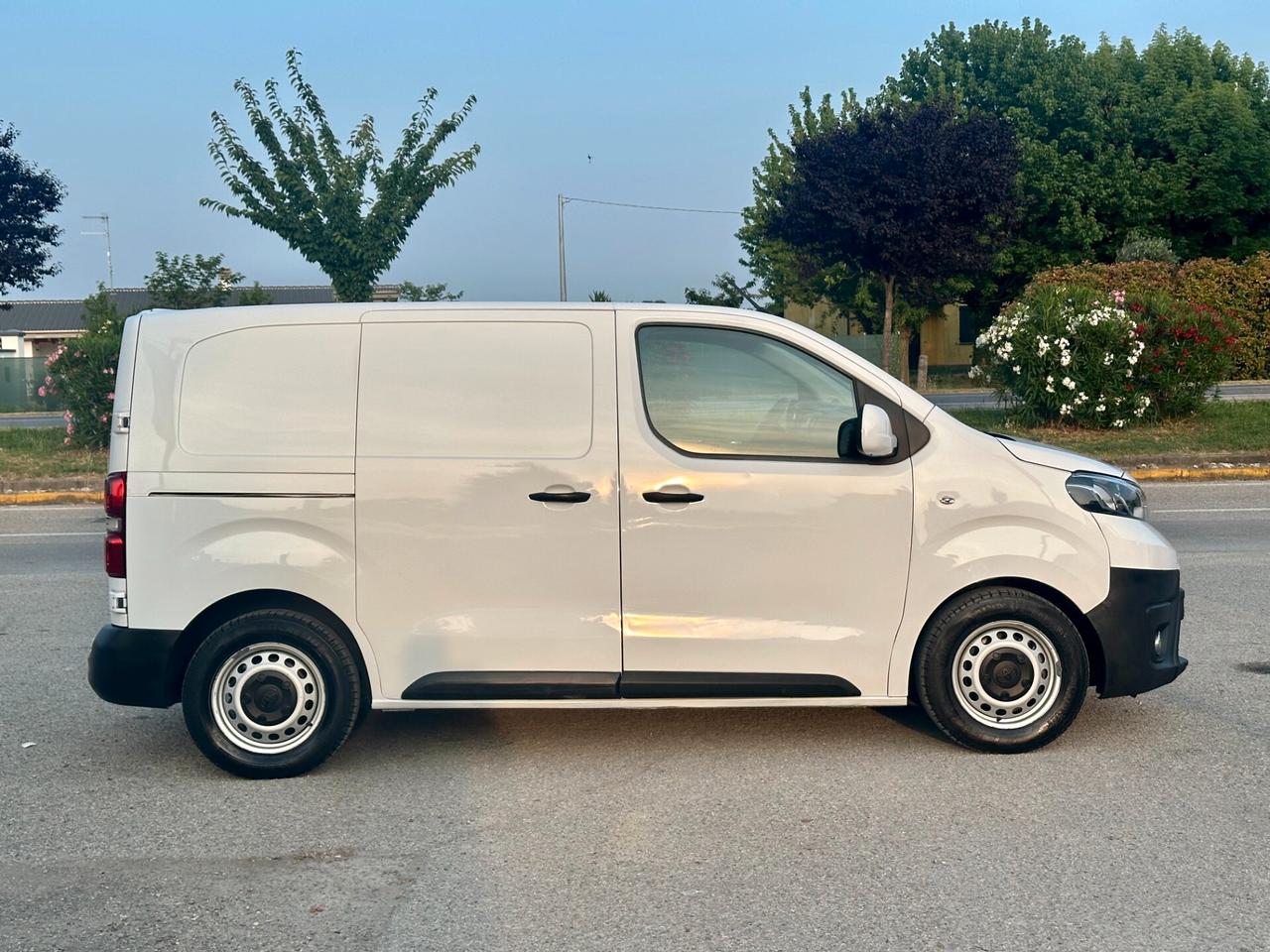 Toyota Proace 1.6D Furgone 10q Comfort