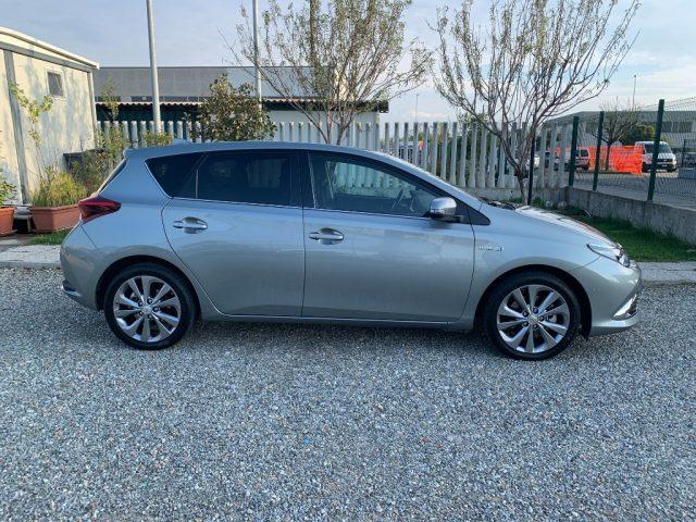 TOYOTA Auris 1.8 Hybrid Lounge