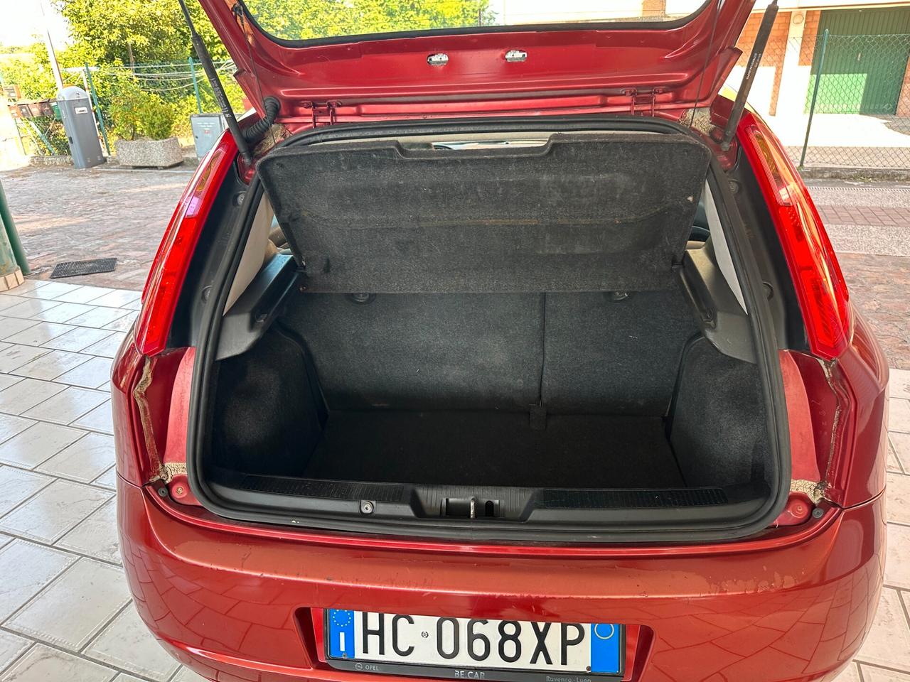 Fiat Grande Punto 1.2 (12 RATE)