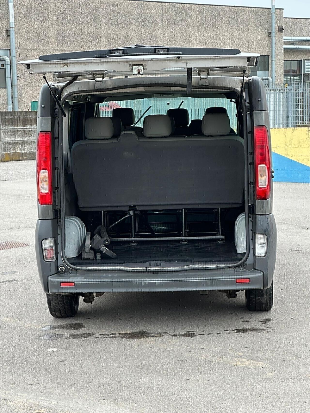 NISSAN PRIMASTAR CON 6 POSTI SUPER PREZZO!