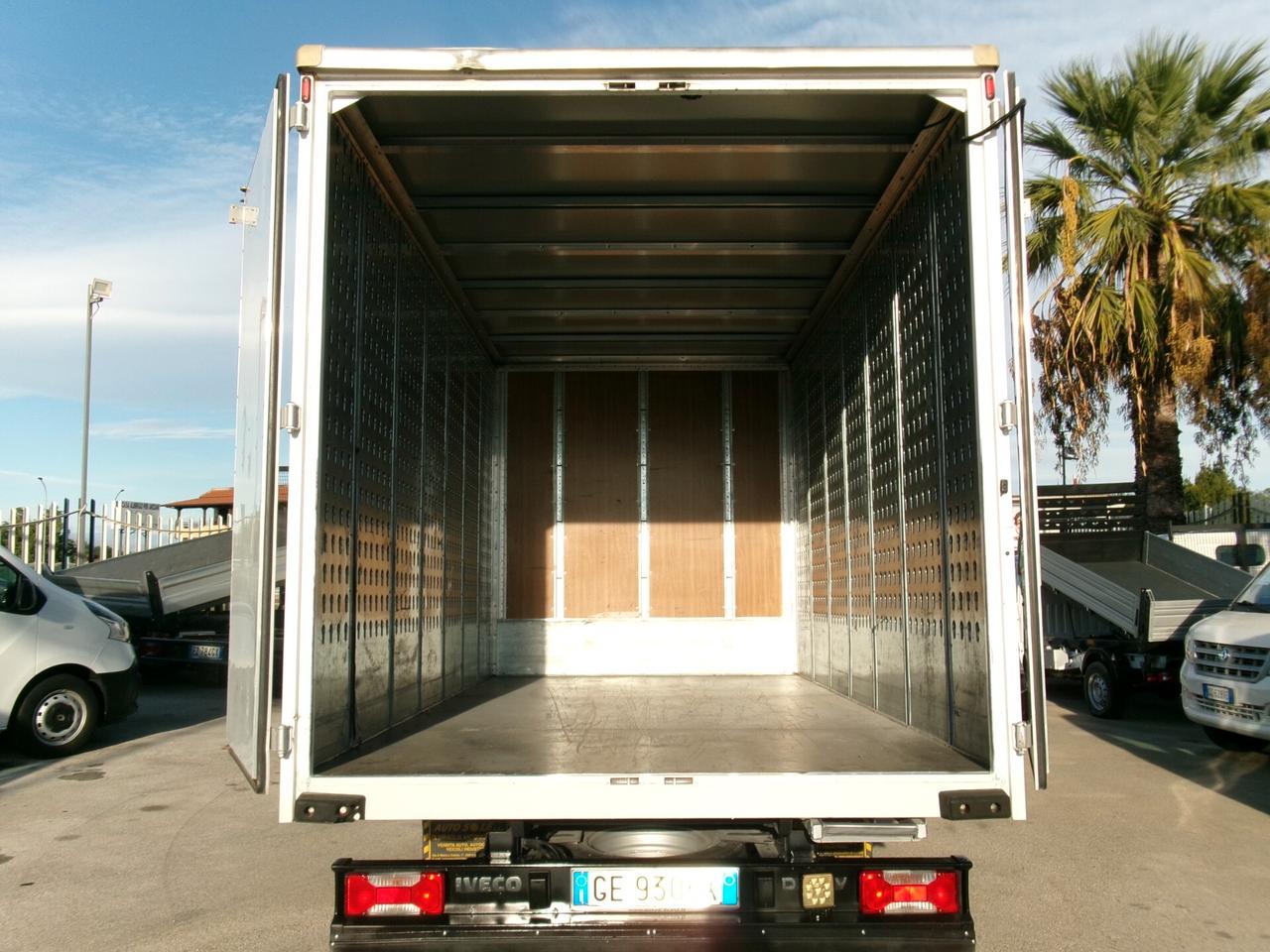 Iveco Daily 35C18 3000 180CV FURGONE IN LEGA NIDO D'API 4.40M