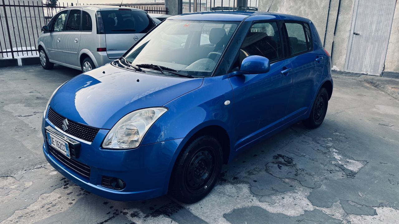 Suzuki Swift 1.3 4x4 5p. GL