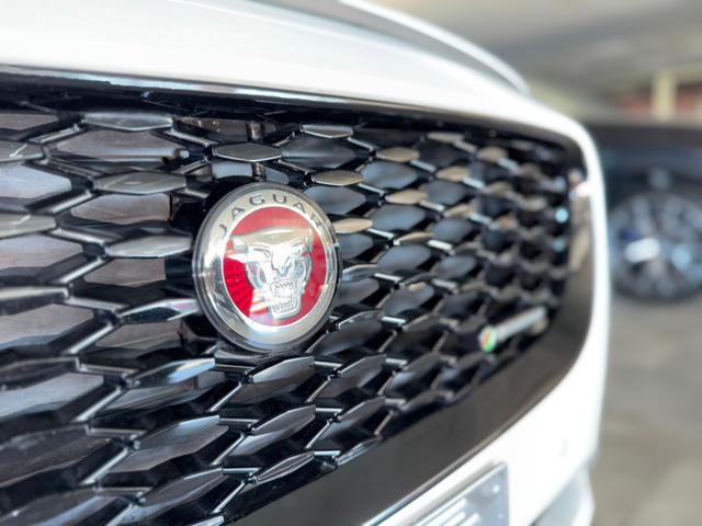 JAGUAR E-Pace 2.0D I4 163 CV AWD Auto R-DYNAMIC BLACK *UNIPROP*