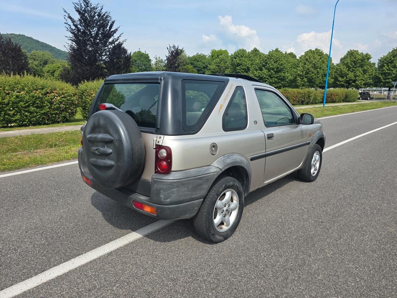 LAND ROVER FREELANDER 2.0 TD 4×4
