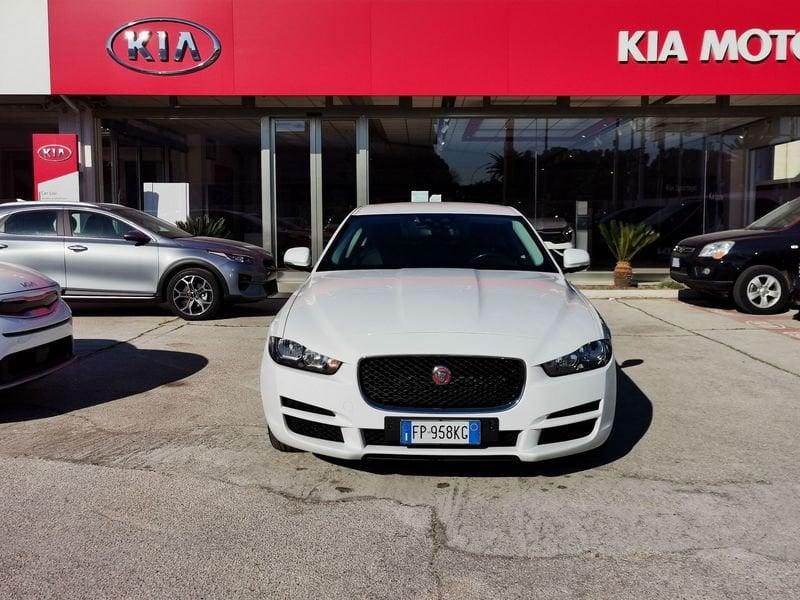 Jaguar XE 2.0 D 180 CV aut. Prestige