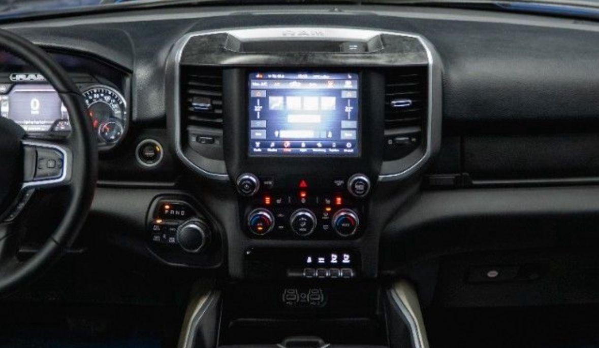 Dodge RAM 5.7 Hemi Crew Cab