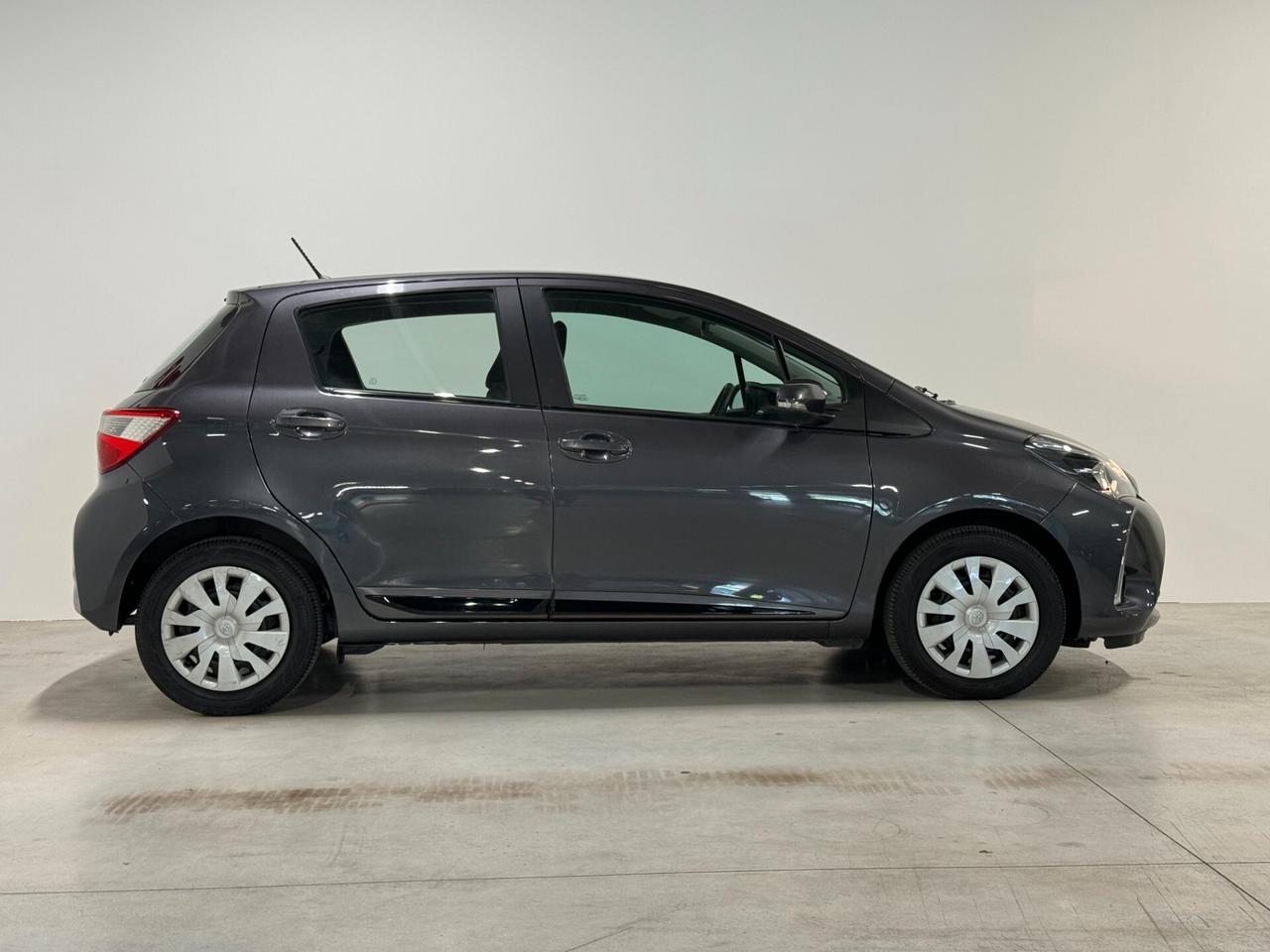 Toyota Yaris 1.0 5 porte Active