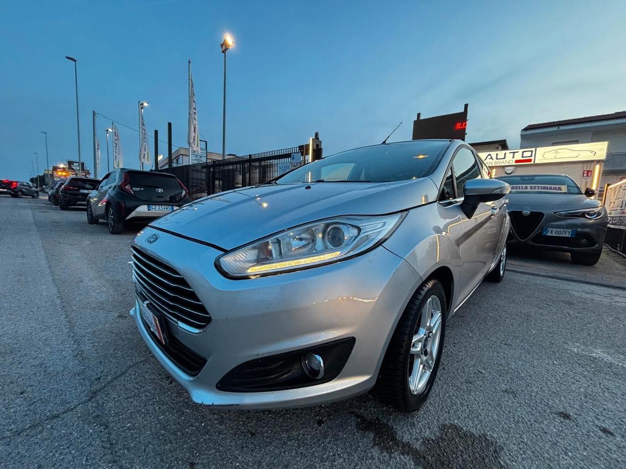Ford Fiesta 1.5 TDCi 75CV 5 porte Titanium