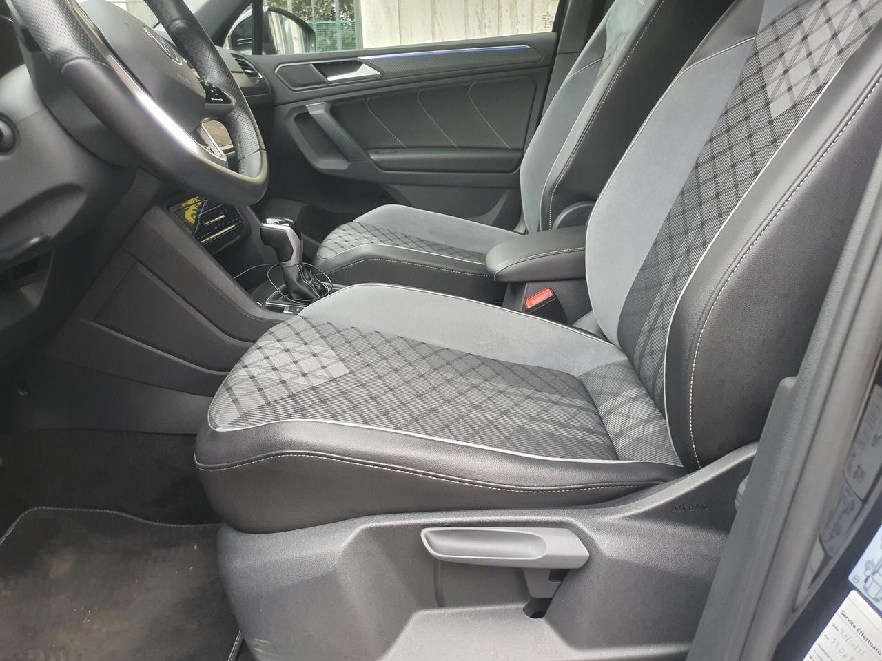 Volkswagen Tiguan 2.0 TDI 150 CV SCR DSG 4MOTION R-Line