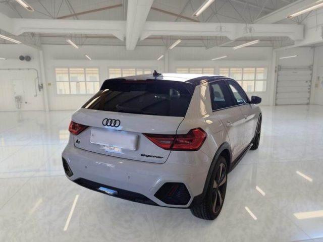 AUDI A1 citycarver 30 TFSI S tronic Identity Contrast