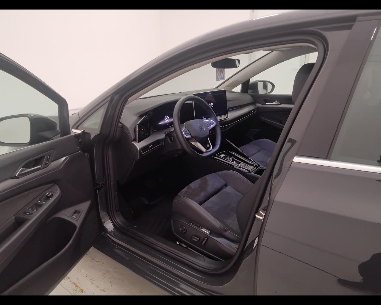 VOLKSWAGEN Golf VIII 2024 - Golf 1.5 tsi ehybrid Style 204cv dsg