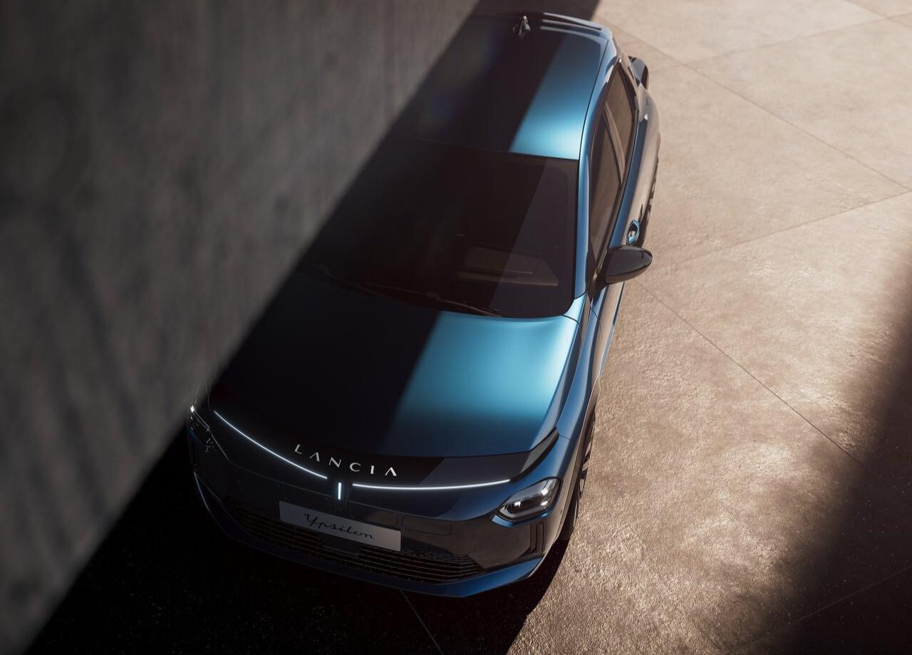Lancia Ypsilon Hybrid e-DCT