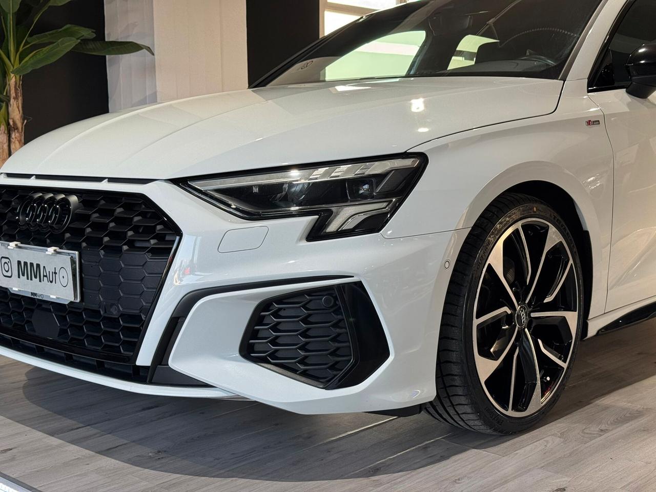 Audi A3 SPB 35 TDI S Tronic S-Line Identity Black