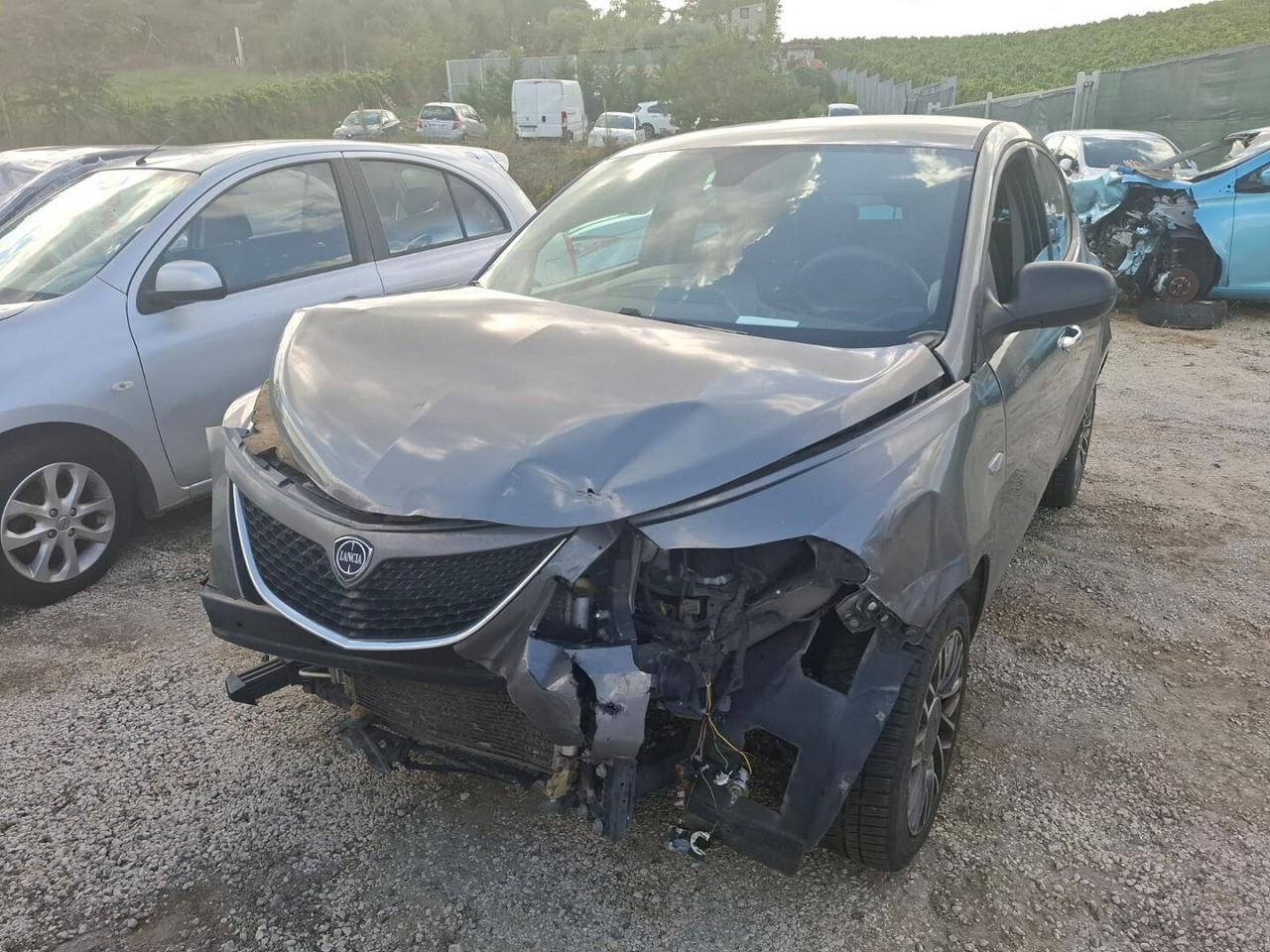 LANCIA YPSILON PLATINUM 17 INCIDENTATA MARCIANTE
